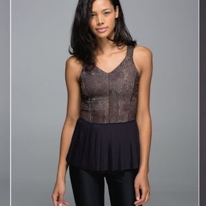 Lululemon City TankGolden Godess Cashew Multi / Black Size 6